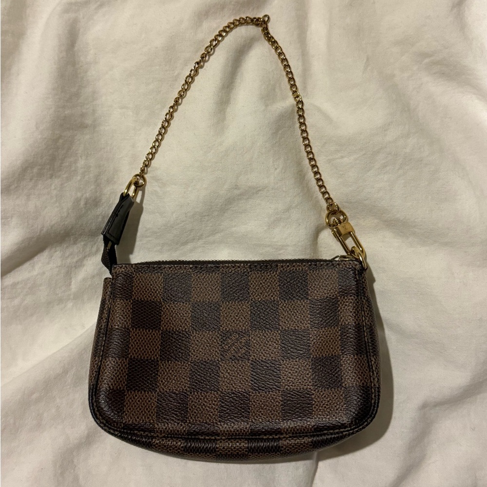 Louis Vuitton Damier Ebene Mini Pochette